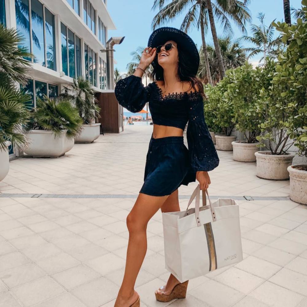 Meet your Posher, Ad